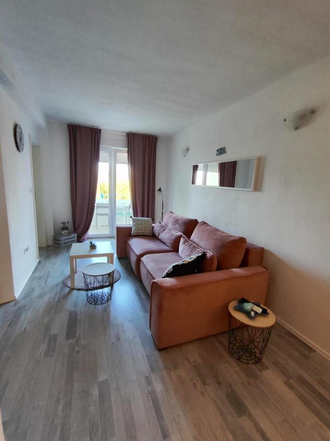 Nemira Beach Apartments Omiš Exterior foto