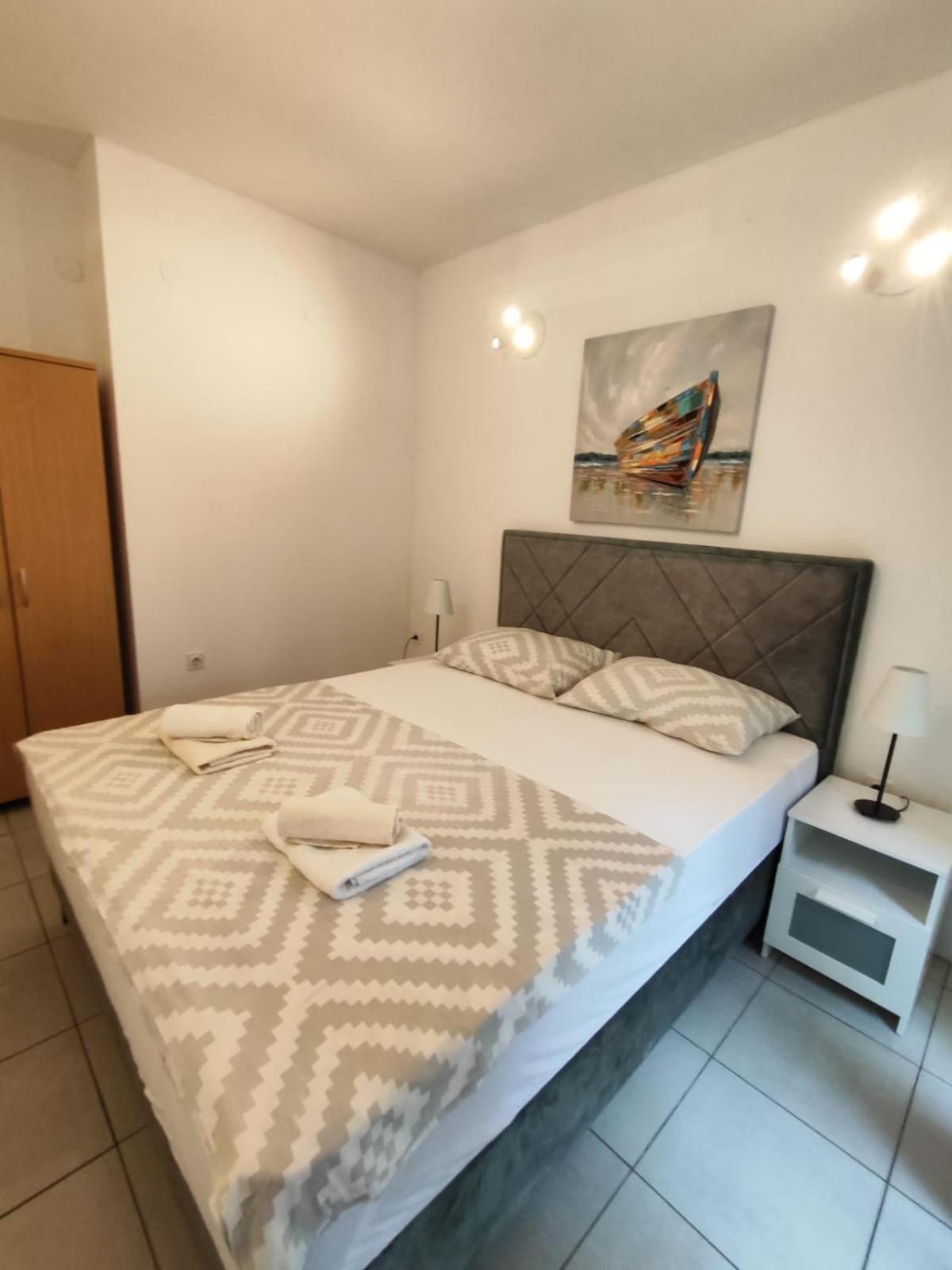 Nemira Beach Apartments Omiš Exterior foto